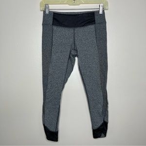 LuLuLemon Heathered Speckled Black Motivate Crop - size 4
